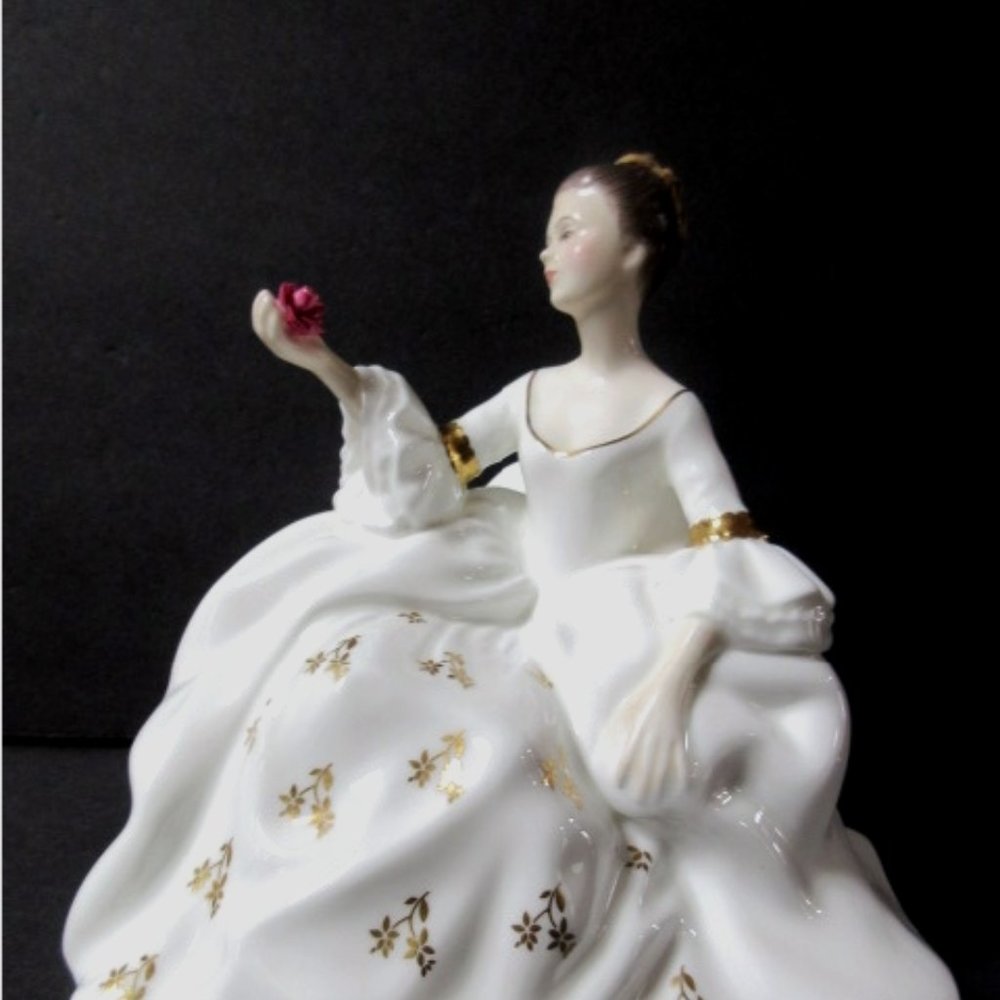 Royal Doulton Figurine 'My Love' HN2339  6-1/4" tall  Mint Condition